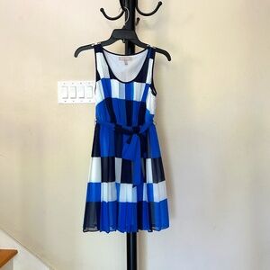 Banana Republic Chiffon Pleated Belted Wrinkle Free Dress Elastic Waist